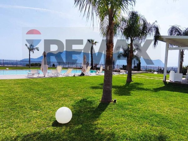 casa indipendente in vendita a Palermo in zona Tommaso Natale