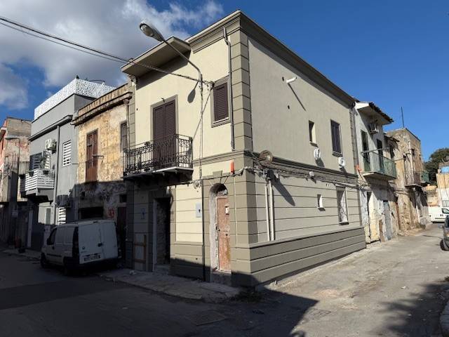 appartamento in vendita a Palermo in zona Borgo Nuovo