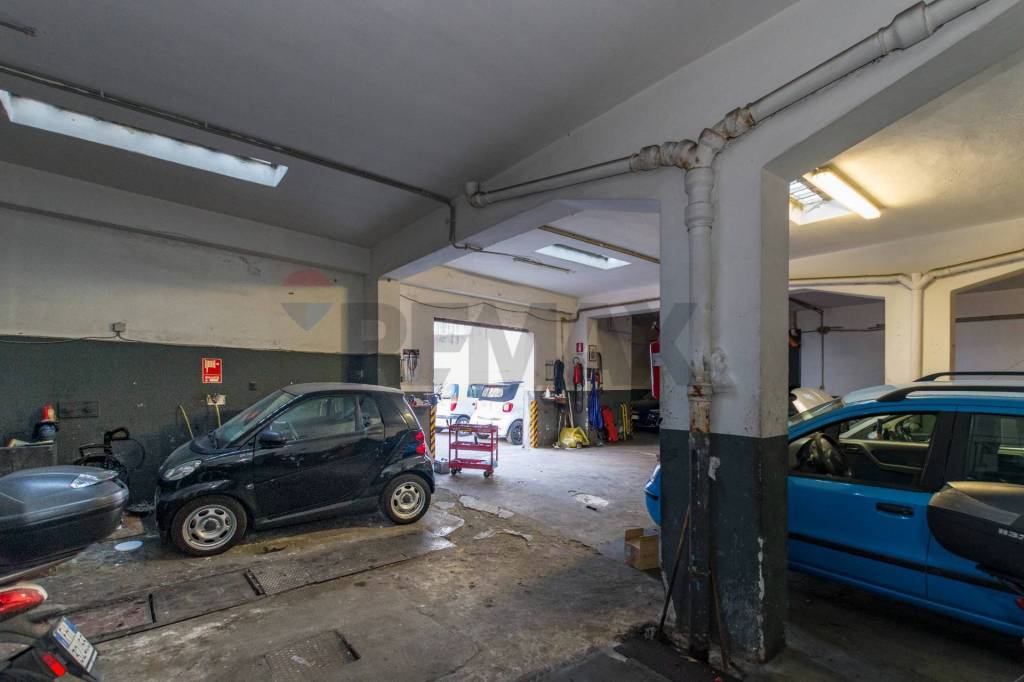 negozio in vendita a Palermo in zona Libertà