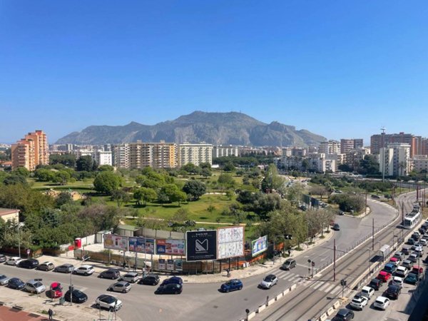 appartamento in vendita a Palermo in zona Uditore