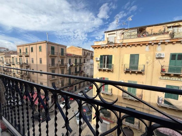 appartamento in vendita a Palermo in zona Oreto