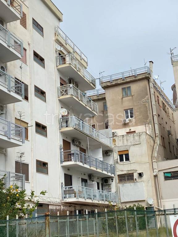 appartamento in vendita a Palermo in zona Mondello