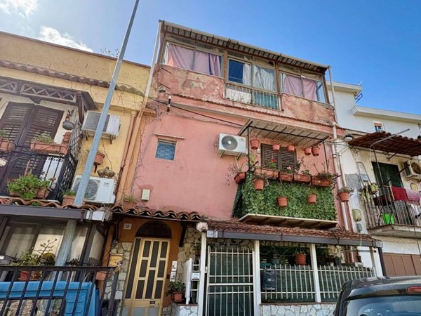 appartamento in vendita a Palermo in zona Arenella/Vergine Maria