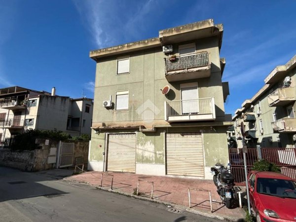 casa indipendente in vendita a Palermo in zona Chiavelli