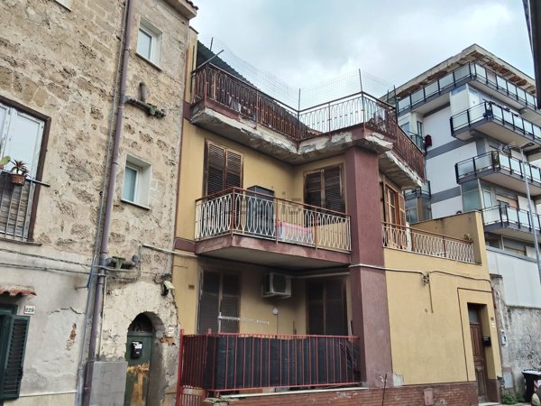 appartamento in vendita a Palermo in zona San Lorenzo
