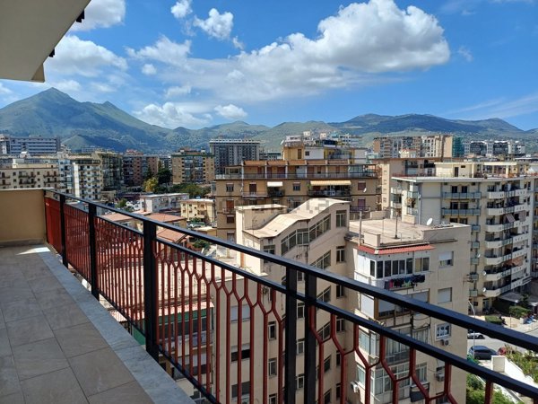 appartamento in vendita a Palermo in zona Noce