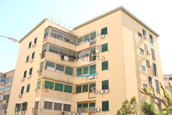 casa indipendente in vendita a Palermo in zona Mezzomonreale