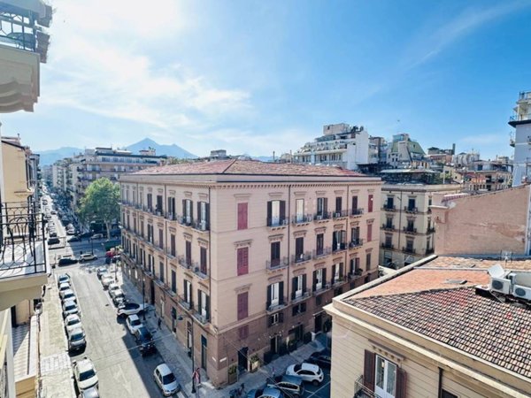 appartamento in vendita a Palermo in zona Libertà