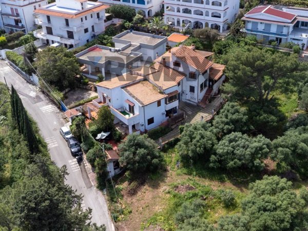 casa indipendente in vendita a Palermo in zona Addaura