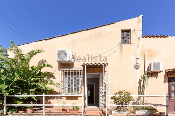 casa indipendente in vendita a Palermo in zona Tommaso Natale