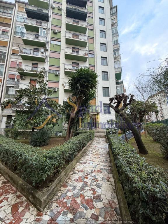 appartamento in vendita a Palermo in zona Montegrappa / Santa Rosalia