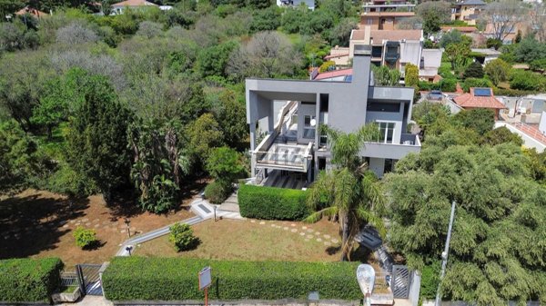 casa indipendente in vendita a Palermo in zona Mondello