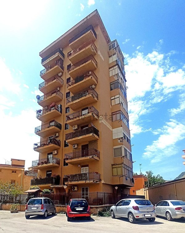 appartamento in vendita a Palermo in zona Calatafimi / Cuba
