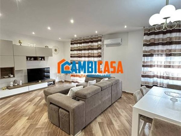 appartamento in vendita a Palermo in zona Chiavelli