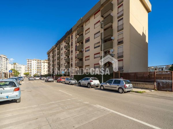 appartamento in vendita a Palermo in zona Oreto