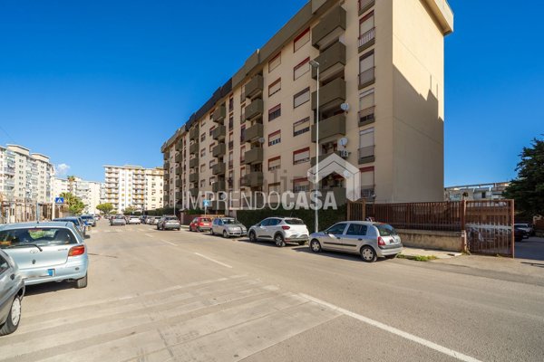 appartamento in vendita a Palermo in zona Oreto