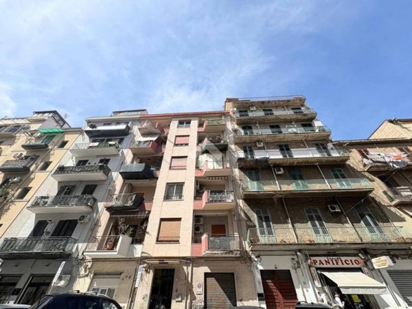 appartamento in vendita a Palermo in zona Malaspina/Palagonia