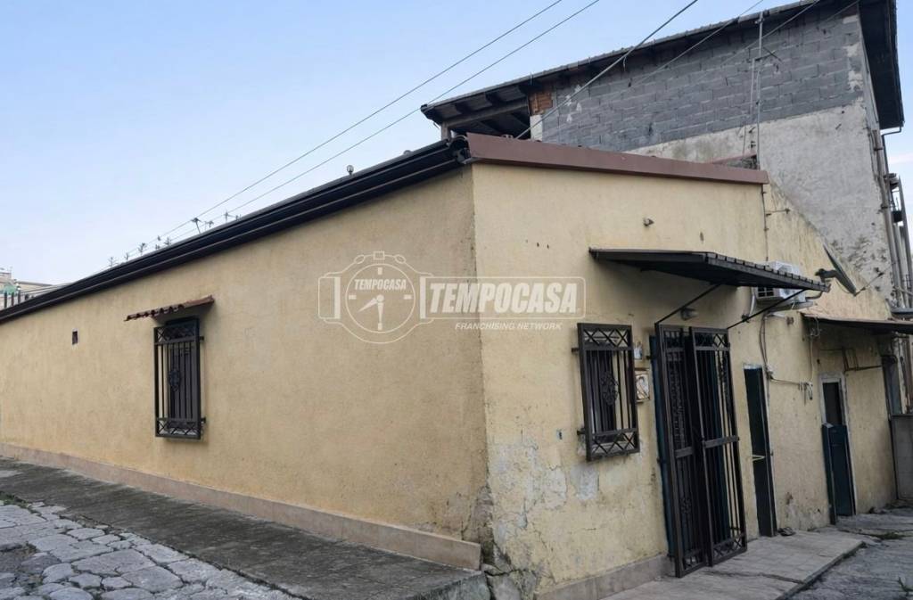 appartamento in vendita a Palermo in zona Oreto