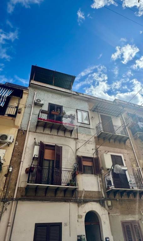 appartamento in vendita a Palermo in zona Malaspina/Palagonia