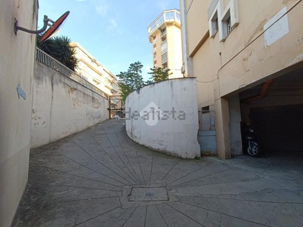 locale di sgombero in vendita a Palermo in zona Libertà