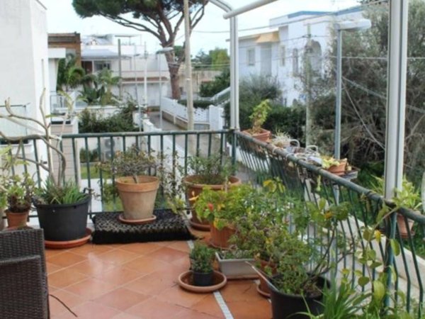 appartamento in vendita a Palermo in zona Mondello