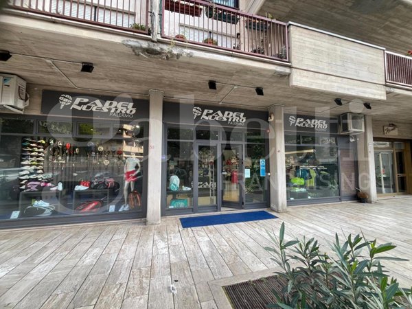 negozio in vendita a Palermo