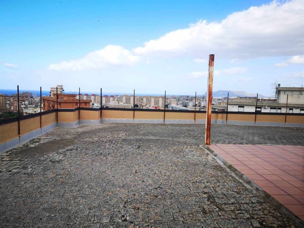 appartamento in vendita a Palermo in zona Oreto