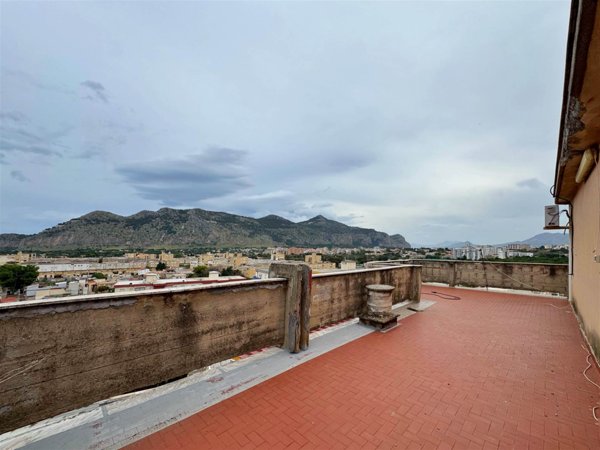 appartamento in vendita a Palermo in zona ZEN