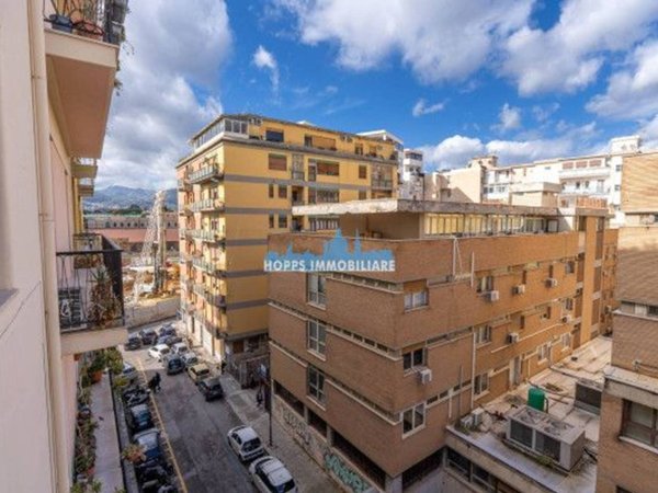 appartamento in vendita a Palermo in zona Politeama