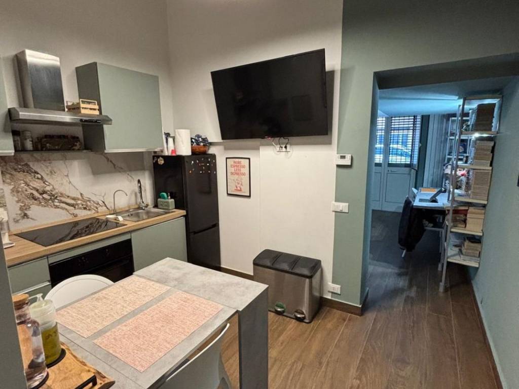 appartamento in vendita a Palermo in zona Malaspina/Palagonia