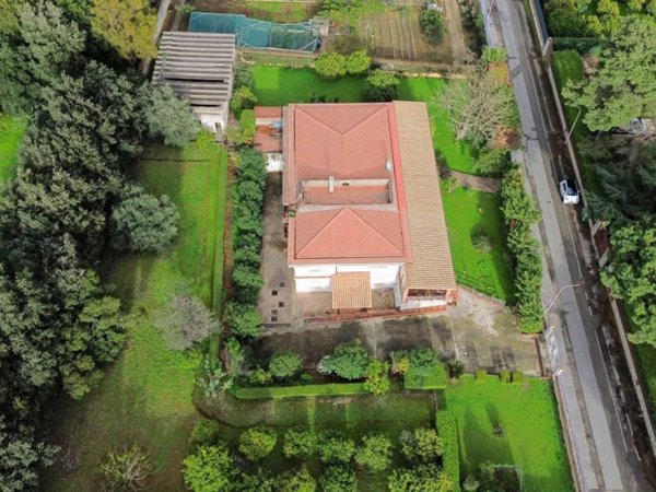 casa indipendente in vendita a Palermo in zona Mezzomonreale