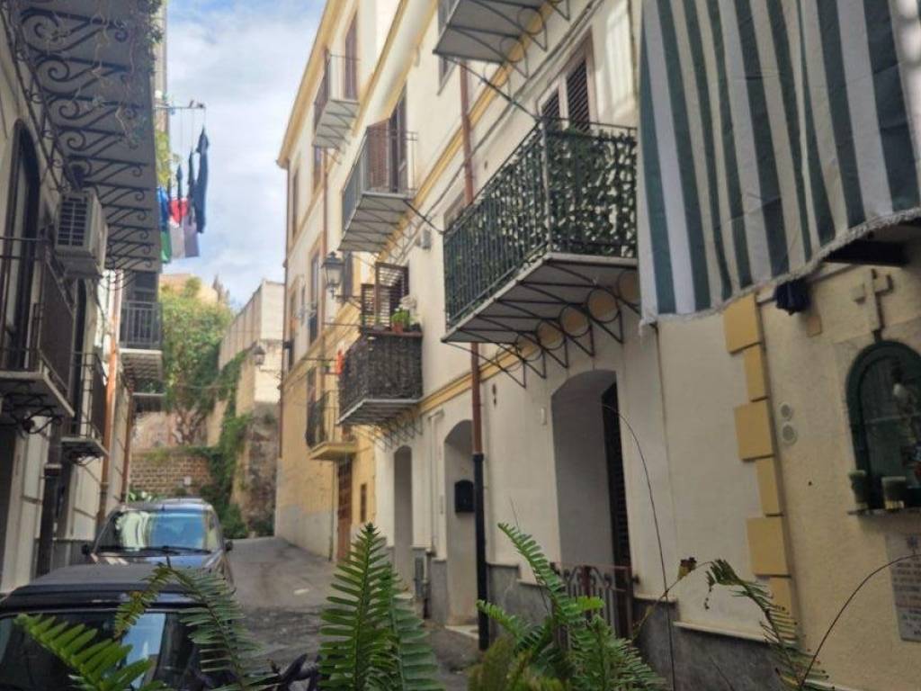 appartamento in vendita a Palermo in zona Centro storico