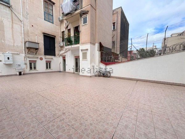 appartamento in vendita a Palermo in zona Libertà