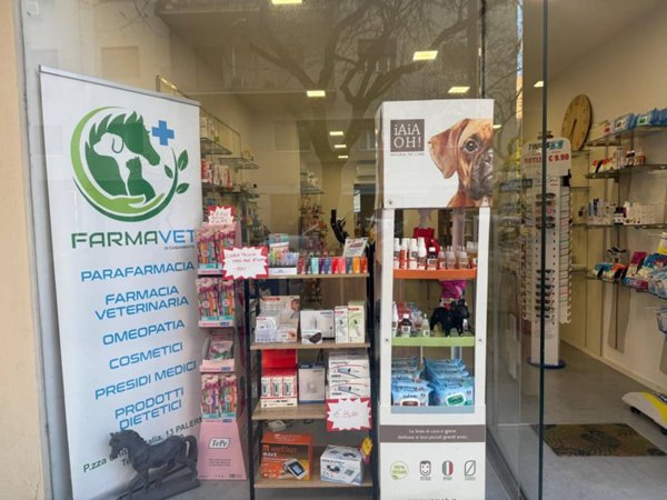negozio in vendita a Palermo in zona Libertà