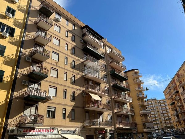 appartamento in vendita a Palermo in zona Oreto