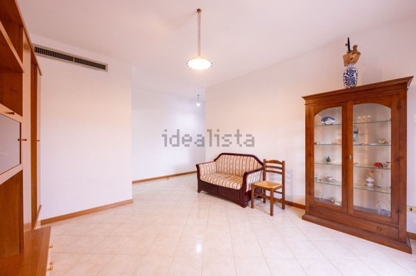 appartamento in vendita a Palermo in zona Zisa