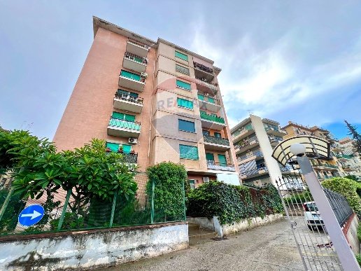 appartamento in vendita a Palermo in zona Zisa