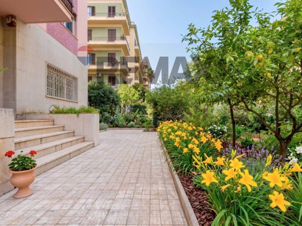 appartamento in vendita a Palermo in zona Libertà