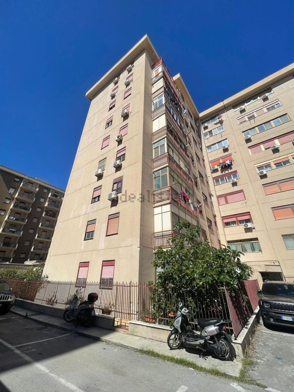 appartamento in vendita a Palermo in zona Tommaso Natale