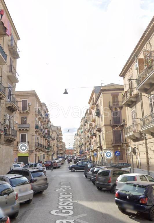 locale di sgombero in vendita a Palermo in zona Oreto