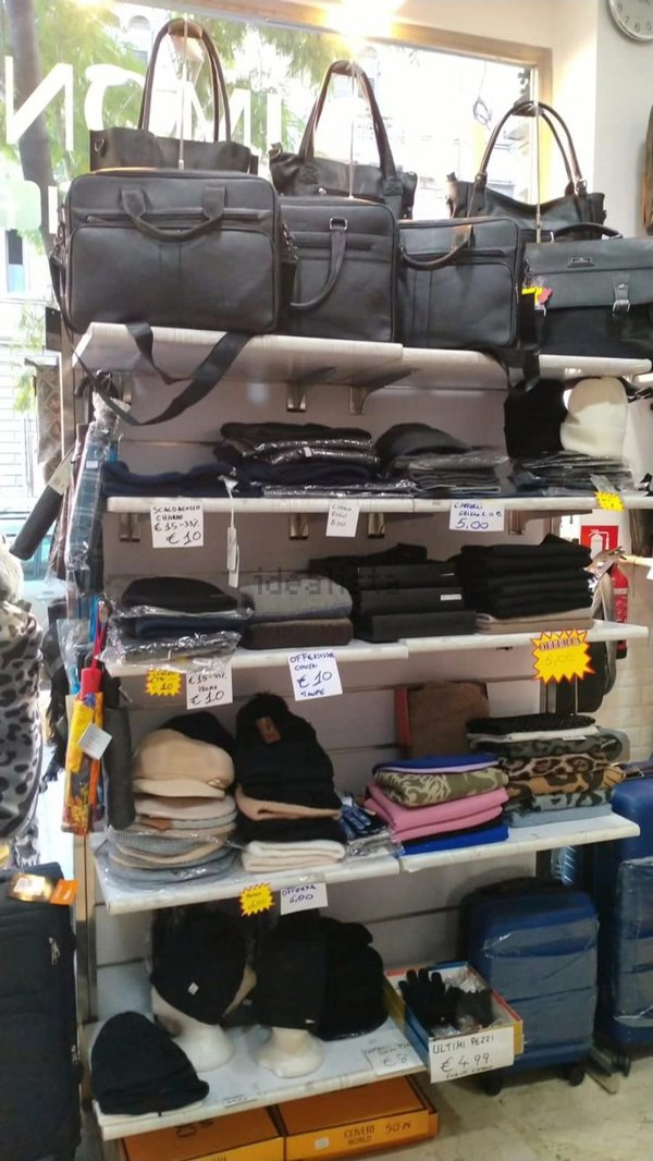 negozio in vendita a Palermo in zona Oreto