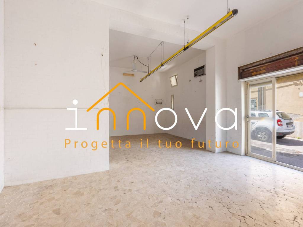 negozio in vendita a Palermo in zona Partanna