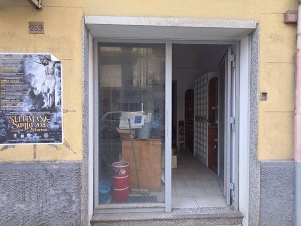 negozio in vendita a Palermo in zona Oreto