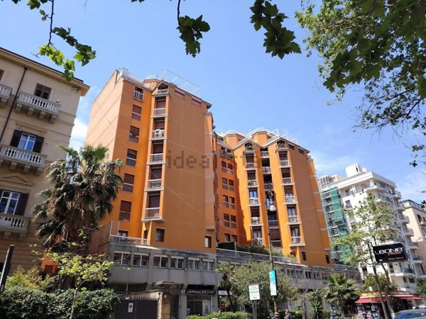 appartamento in vendita a Palermo in zona Libertà