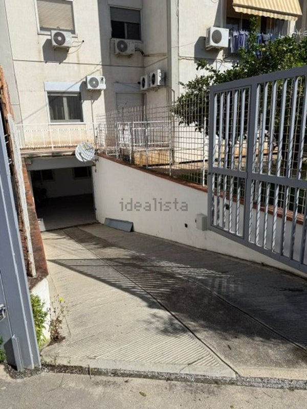 locale di sgombero in vendita a Palermo