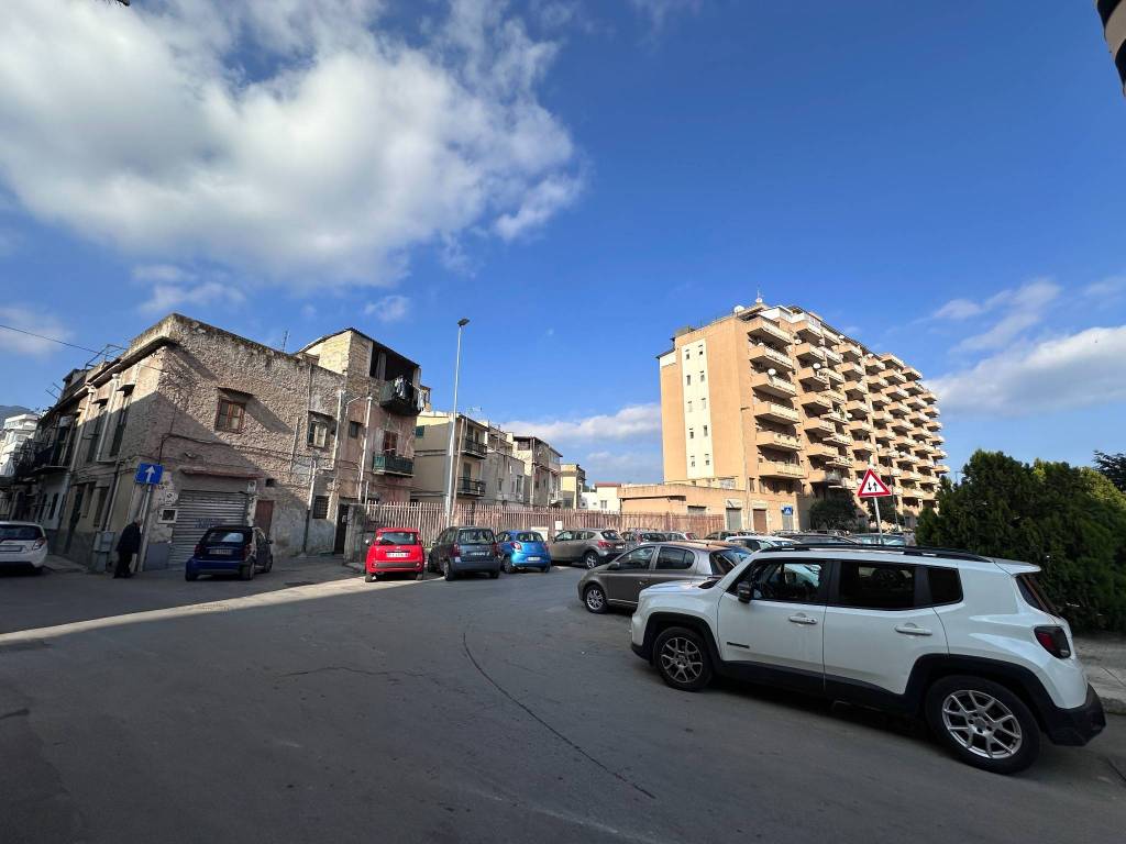 appartamento in vendita a Palermo in zona Uditore