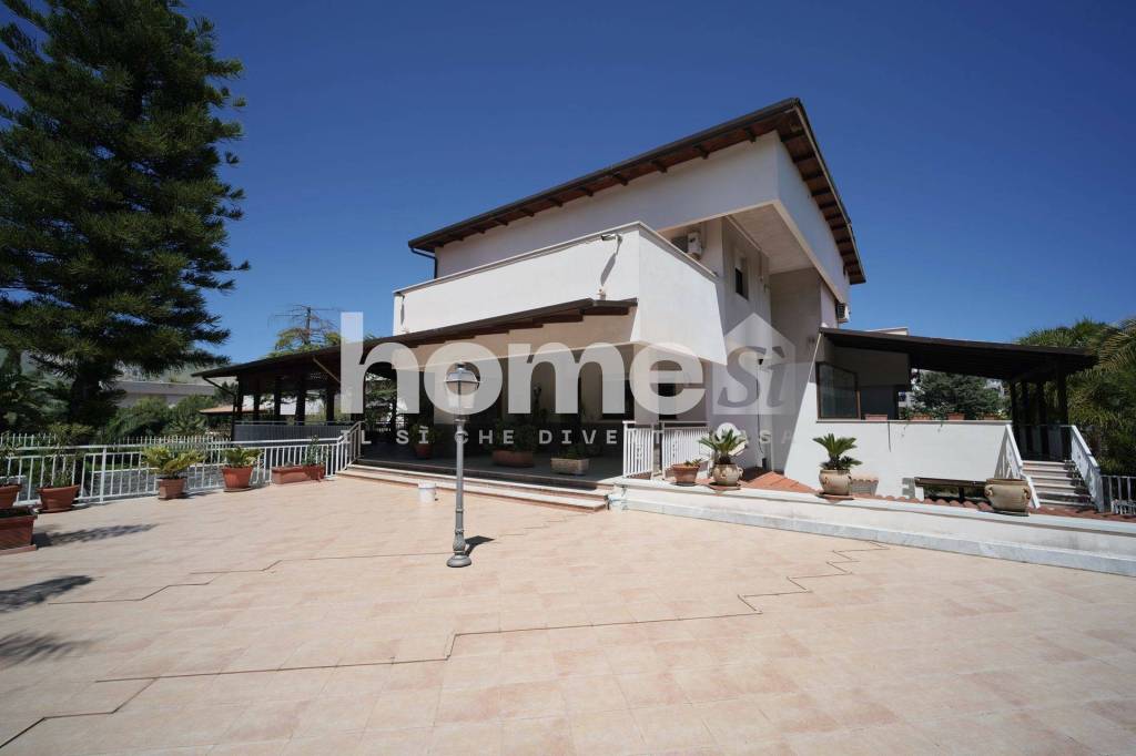 casa indipendente in vendita a Palermo in zona Boccadifalco