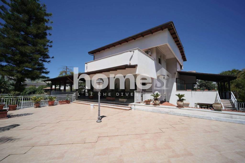casa indipendente in vendita a Palermo in zona Baida