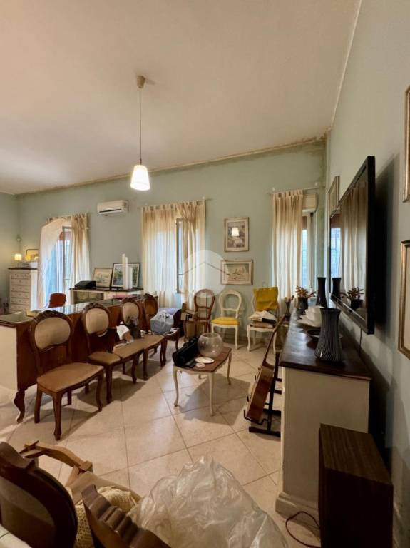 appartamento in vendita a Palermo in zona Malaspina/Palagonia