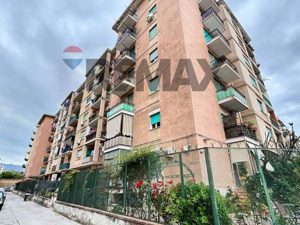 appartamento in vendita a Palermo in zona Zisa